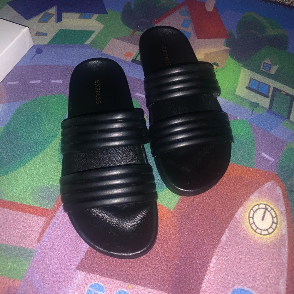 Express slides.